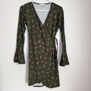 Emory Park Wrapped Mini‎ Dress Green Floral Y2K Boho Cottage Core Fairy Ethereal